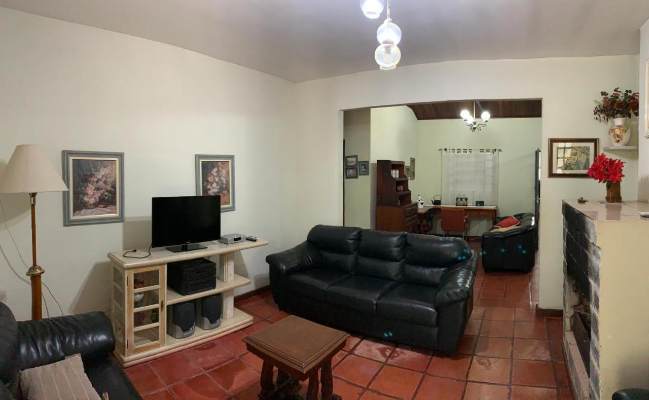 Villa Sítio Estância do Vale à Arujá Extérieur photo